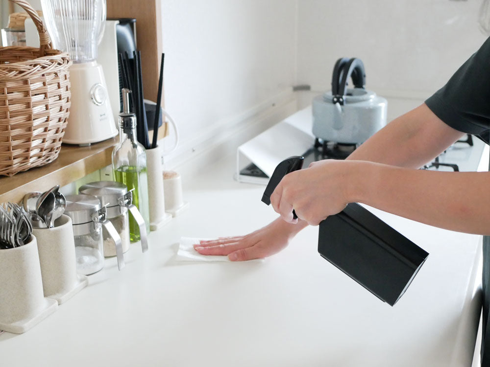 マグネット掛け式タワー スプレーボトル