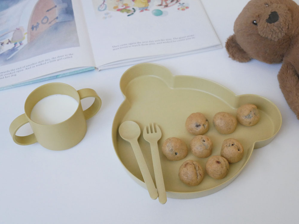ビオキッズディッシュの食器セットとカトラリー