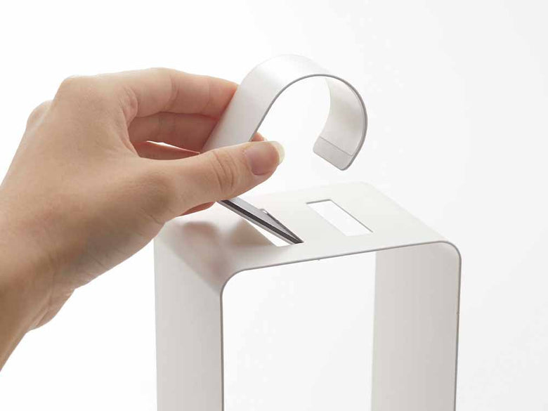 Yamazakiタワーの引っ掛けドライヤーホルダー