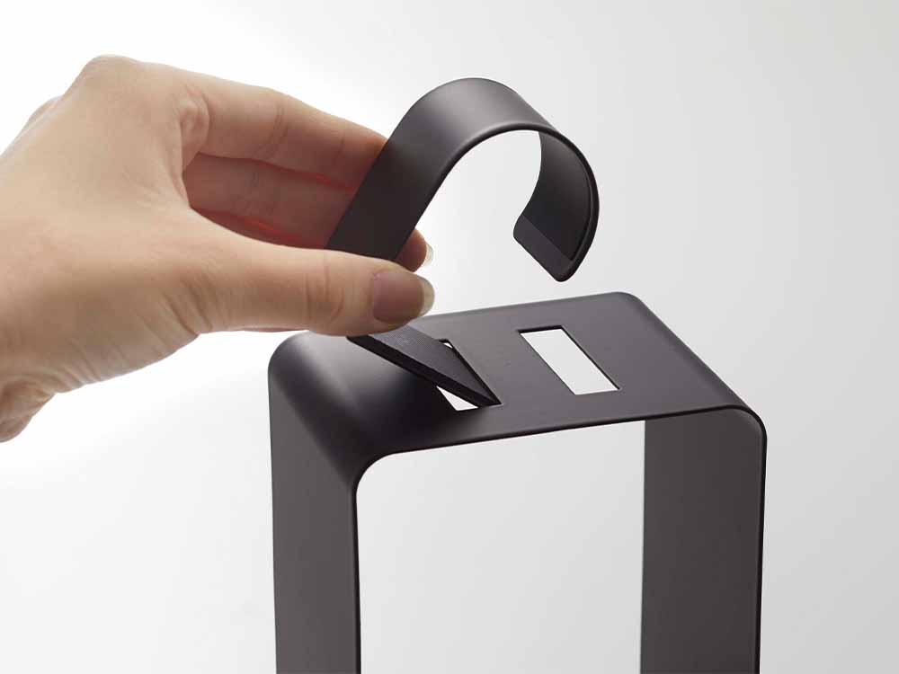 Yamazaki Towerの引っ掛けドライヤーホルダー