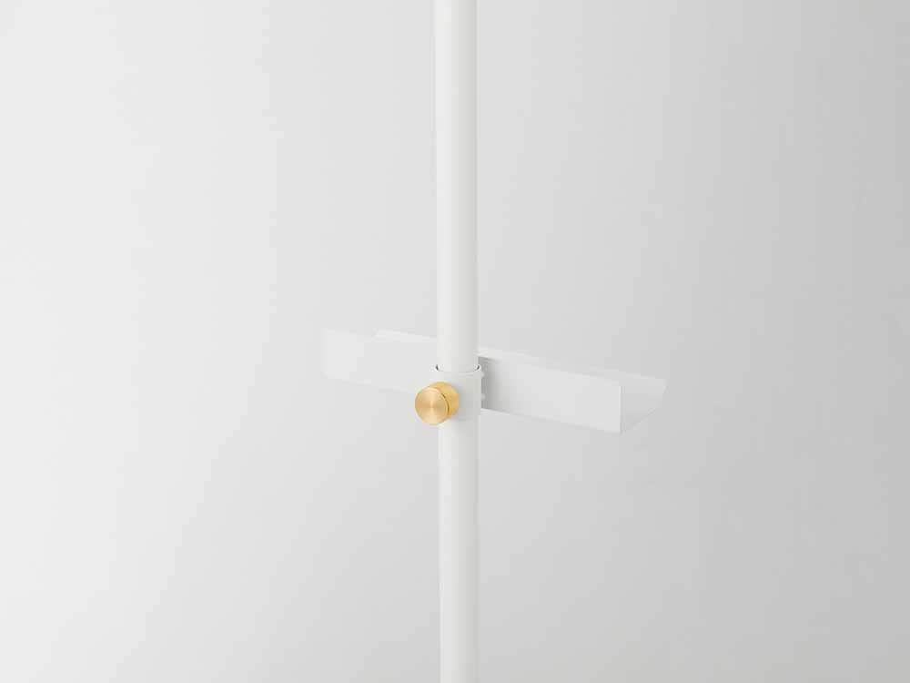 鉄と真鍮製のドローアラインブックスタンド