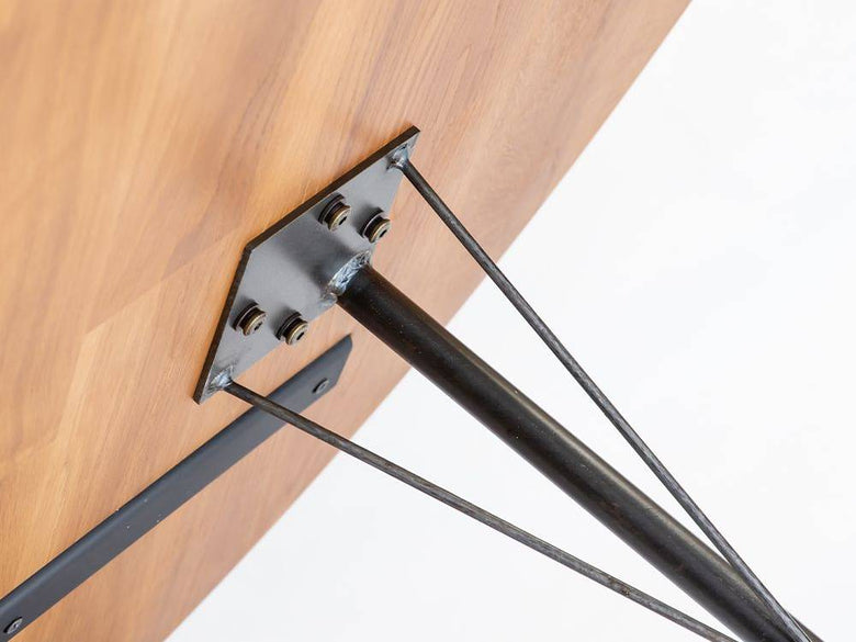 アデペシュのオーク突板ラウンドダイニングテーブル