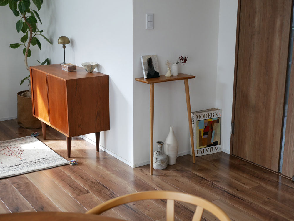 Comore Sunのチーク立てかけコンソールテーブル