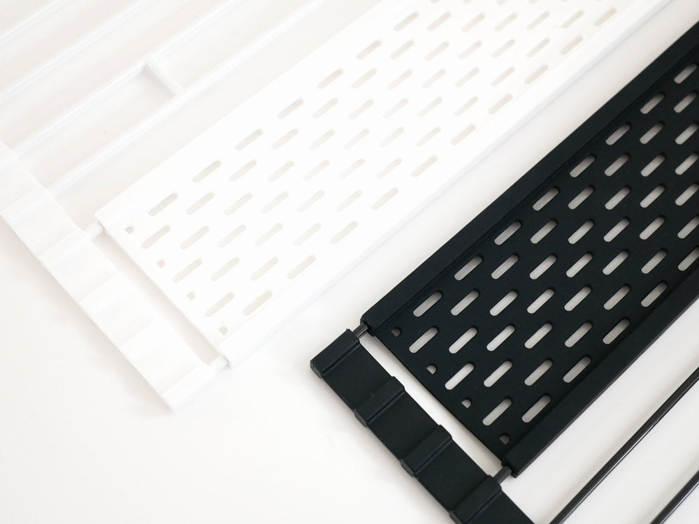 シリコーントレー付き折り畳みタワー水切りラック