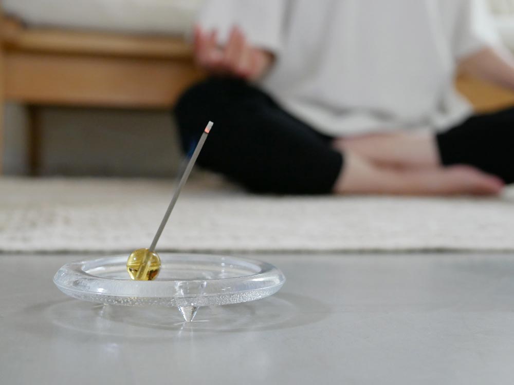 カメヤマキャンドル 香る線香120本入りパッケージ