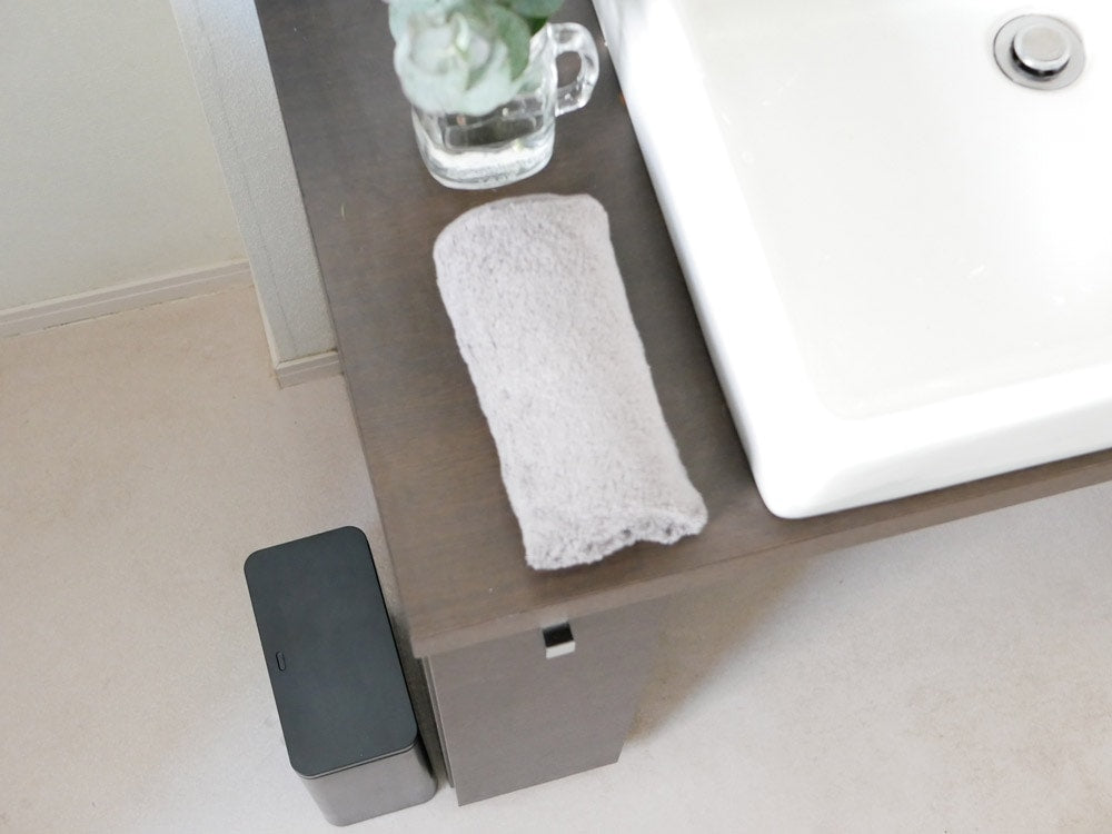 【TUBELOR】グレー密封容器型衛生ゴミ箱