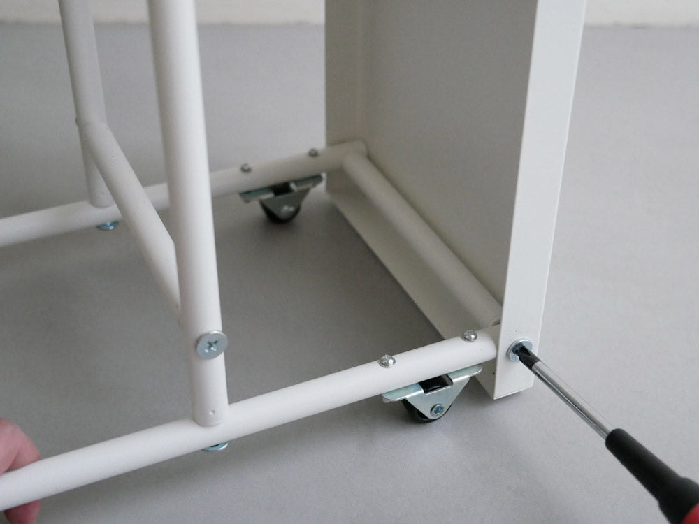 フィレッテのスチール製ダンボールストッカー