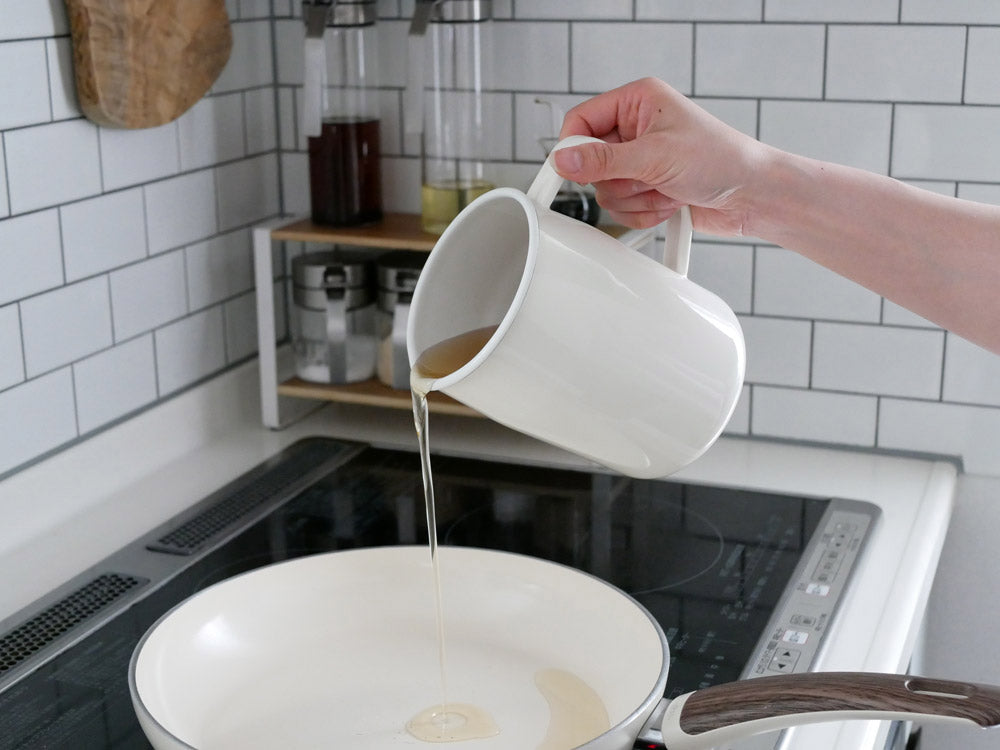 富士ホーローのオイルポットとカートリッジ