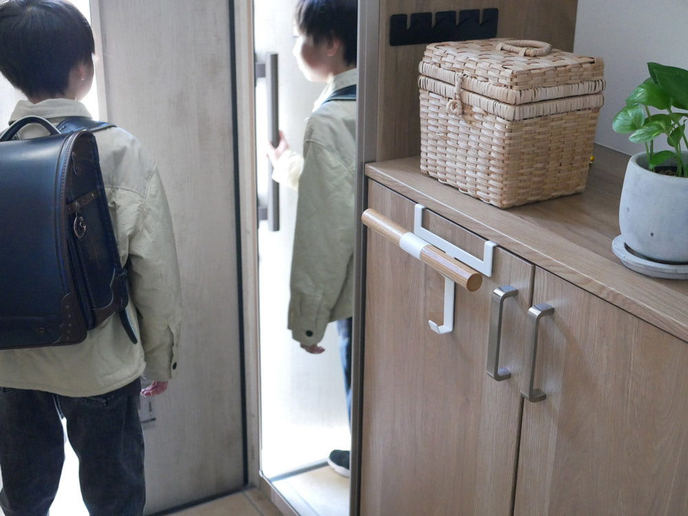 RINの下駄箱扉用ランドセル＆リュックハンガー