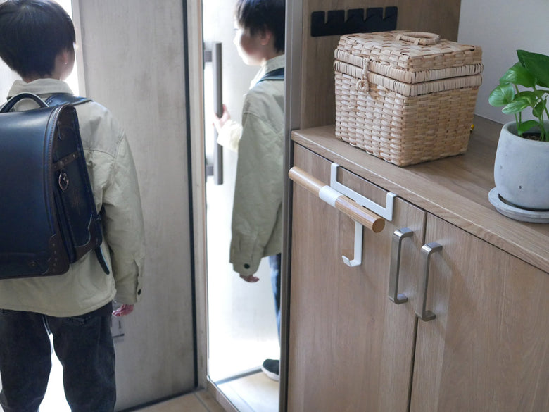 RINの下駄箱扉用ランドセル＆リュックハンガー