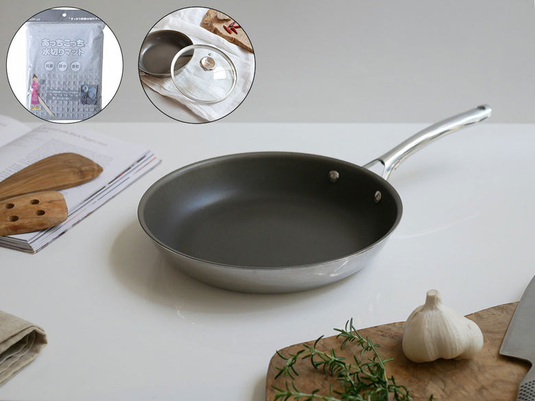 《ノベルティ付》【CORELLE/コレール】こびりつきにくい次世代フライパン＋専用ガラス蓋セット（あっちこっち水切りマット）