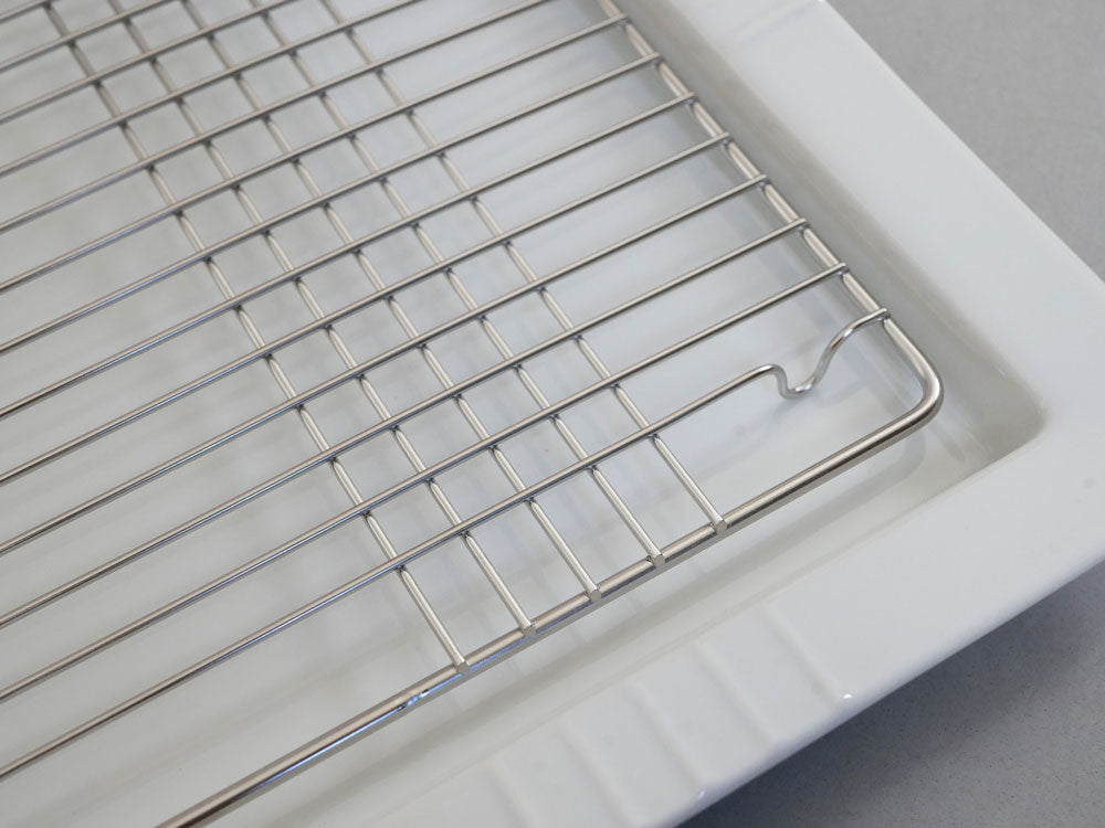 下村企販のスクエアディッシュと18-8ステンレス製アミのセット