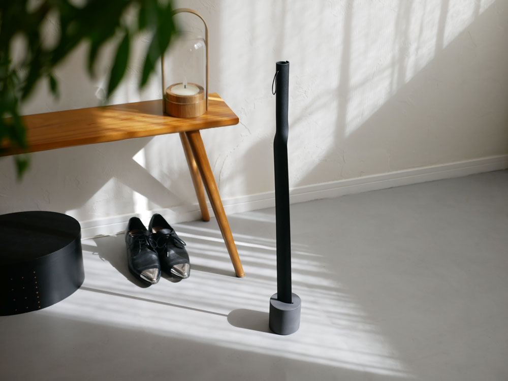 MOHEIMモヘイム製バルカナイズドファイバーとコンクリートの円柱形シューホーン