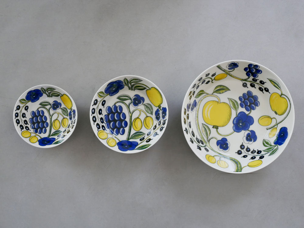 黄色のアラビア パラティッシ ボウルとプレートの磁器製ディナーウェアセット