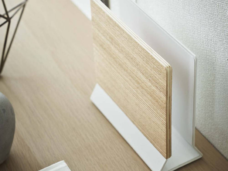 天然木とスチールで作られた【RIN/リン】スリムノートパソコンスタンド