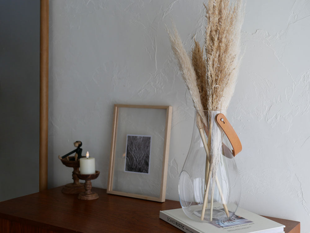 ホルムガードのDESIGN WITH LIGHTランタン、枝や植物の茎を模した自然素材を使用した無鉛ガラス製のポーランド製ランタン