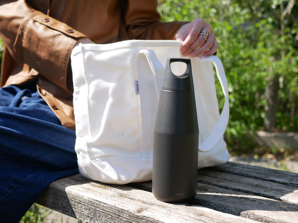 KINTOキントーの1080mlトレイルタンブラーと専用タンブラーストラップのセット