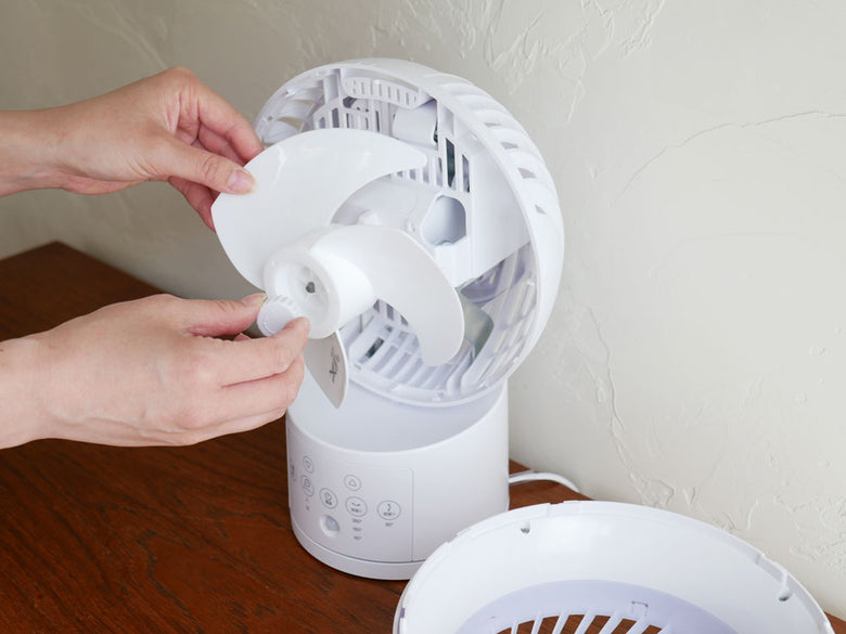 スリーアップの節電センサー付DCウォッシャブルサーキュレーター360の本体