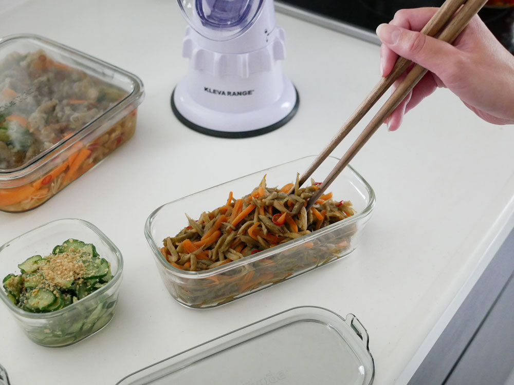 【iwaki/イワキ】パック&レンジシステムセットの耐熱ガラス製容器とポリカーボネート製フタが揃った並び