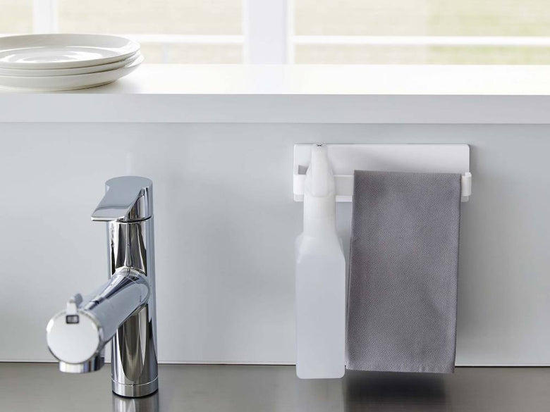 【MIST/ミスト】フィルムフック タオルハンガー W18の本体とフィルムフックがセットになった製品の正面画像