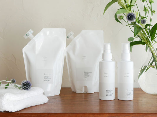 ふく温泉のスキンケア用無香料スプレーボトルと石けんの香りスプレーボトル、ラベル付きガラス瓶