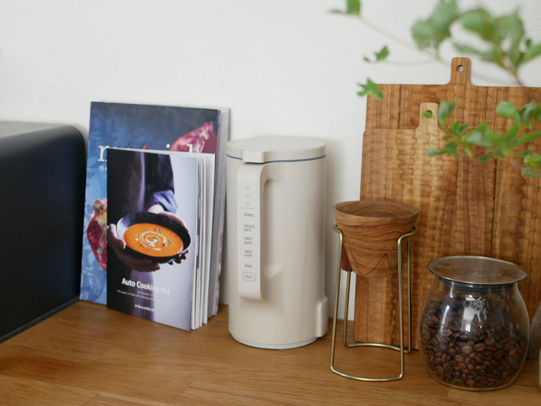 recolte自動調理ポット本体、蓋、計量スプーン、お手入れブラシのセット