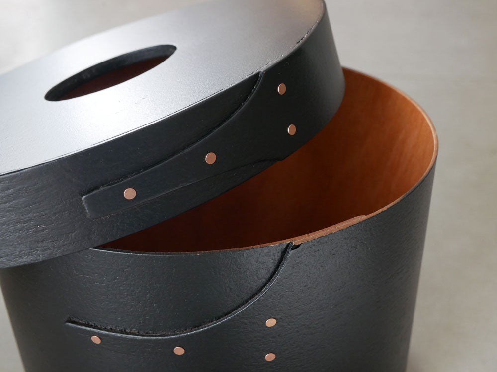 アクシス製チェリー材のシェーカーティッシュボックス、円柱型ティッシュケース