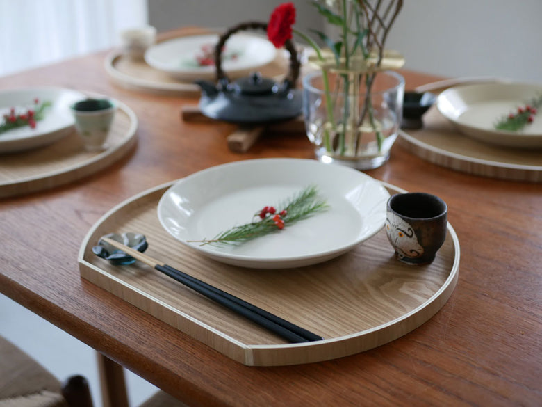 天然木の半月盆、ナチュラル仕上げの木製プレート