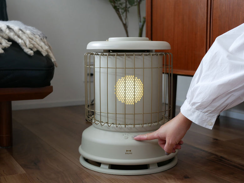 BRUNO全方位型ファンヒーター ClassicStoveの外観画像。ポリプロピレン製本体とスチール製ハンドルを特徴とするコンパクトなデザイン