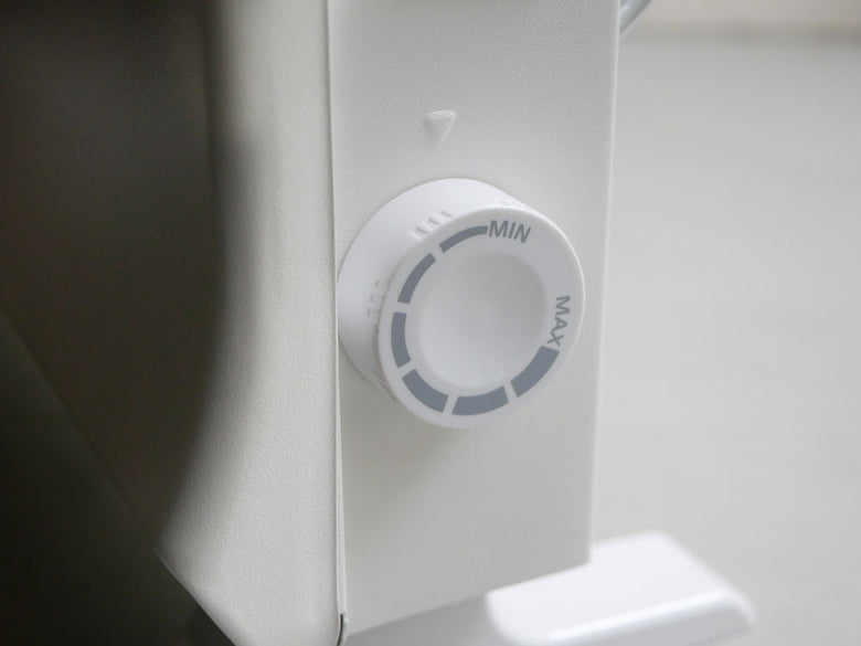 【THREEUP/スリーアップ】ミニパネルヒーター ポカポカ暖ミニヒート