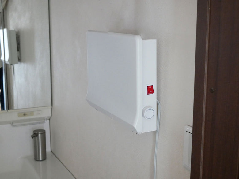 【THREEUP/スリーアップ】ミニパネルヒーター ポカポカ暖ミニヒート