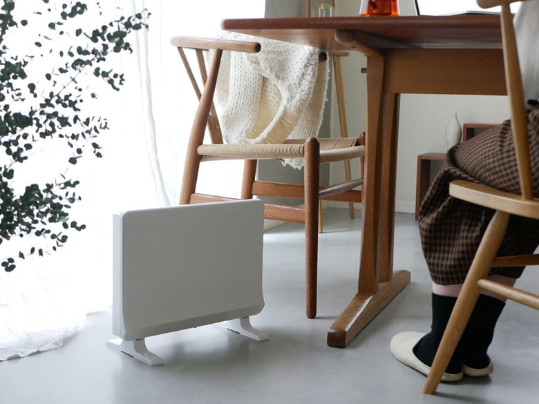 【THREEUP/スリーアップ】ミニパネルヒーター ポカポカ暖ミニヒート