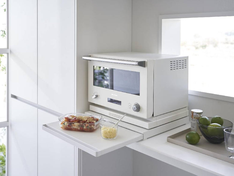 スチール製タワー型キッチンキャビネット、天板と下スライドテーブルが付いた収納棚