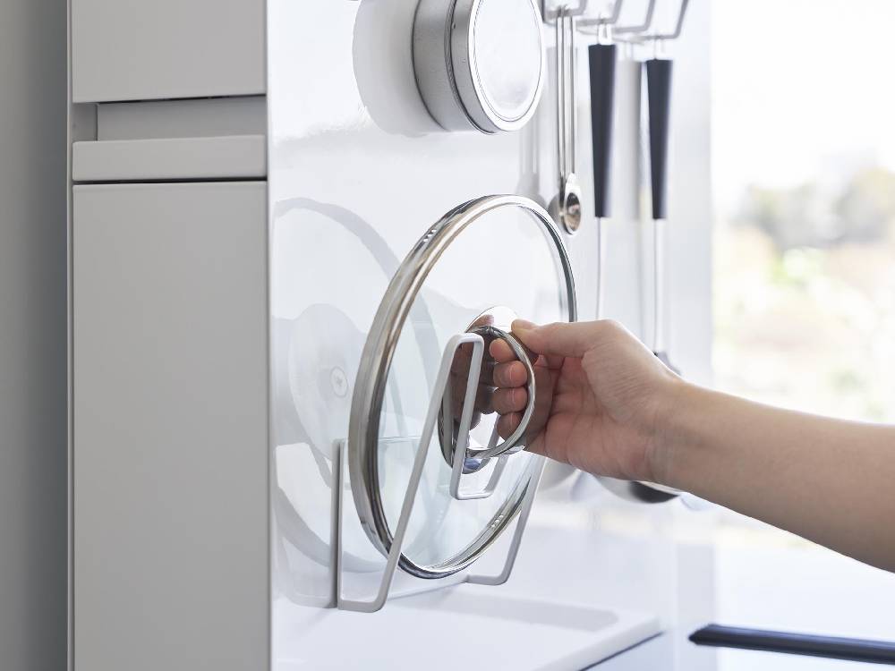 キッチン用の『tower/タワー』銀色2段スチール製隠し調味料ラック