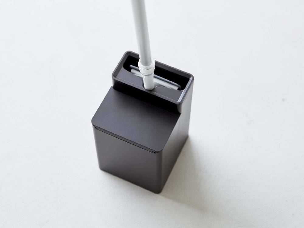 クリーナーシート収納付きプラスチック製トイレワイパースタンド【タワー】