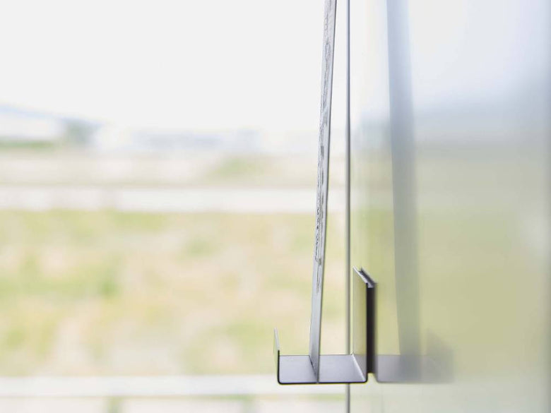 アルミニウムとガラス製の【tower/タワー】マグネット神札ホルダー シングル