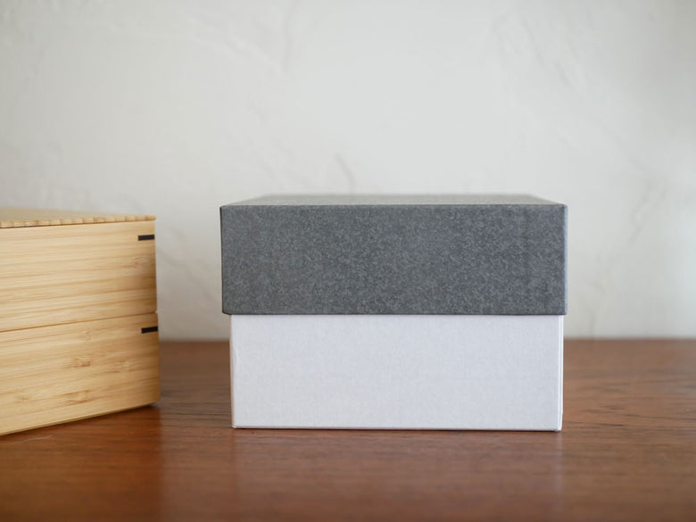 公長斎小菅の竹製二段重箱と専用包装ボックスのセット