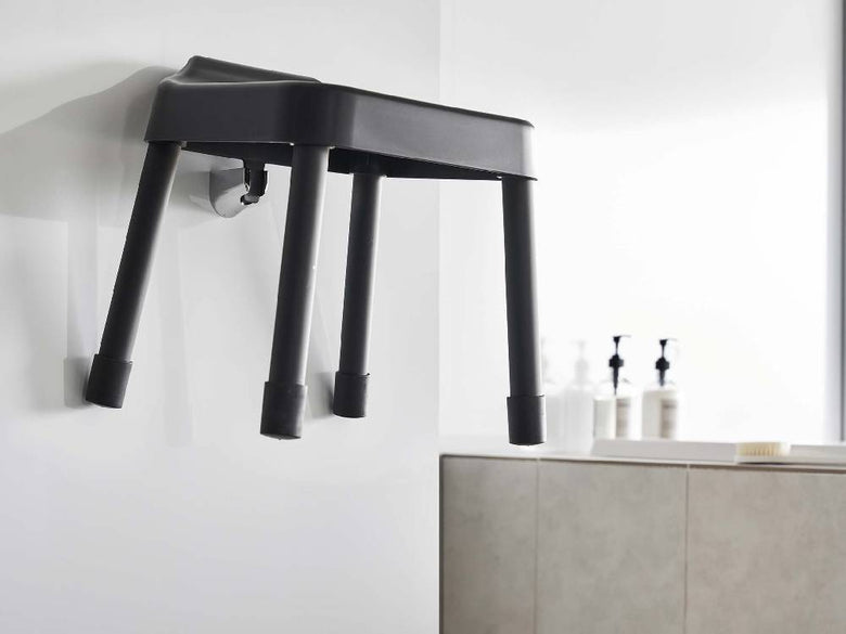 MIST/ミスト引っ掛け風呂イス SH30のグレーとシルバーのプラスチック製ステュール