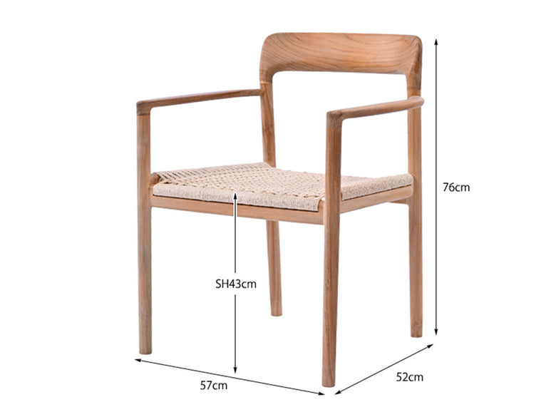 HOKOSのサンフラワーラタンとチーク無垢材を使用したダイニングチェア