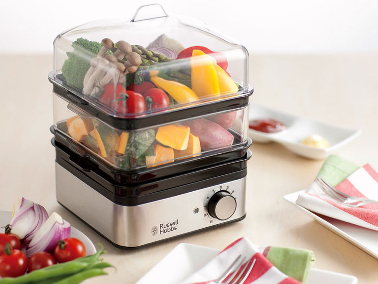 Russell Hobbsミニスチーマーで野菜を蒸している様子