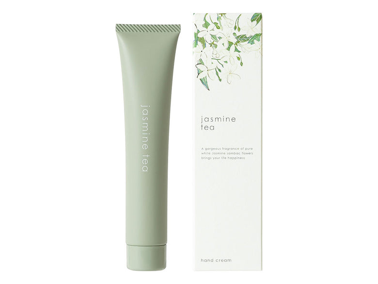 ジェラニウムの花とジャスミンティー香りシリーズのリードディフューザー、ハンドクリーム、ハンドウォッシュが並んでいる様子