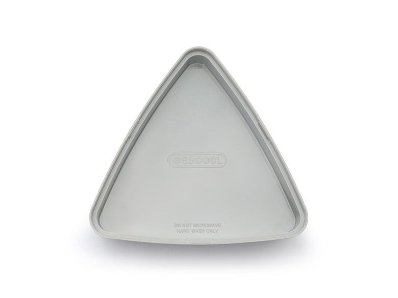 シルバーのGEL-COOLジェルクールランチボックス。蓋が保冷剤として機能します。