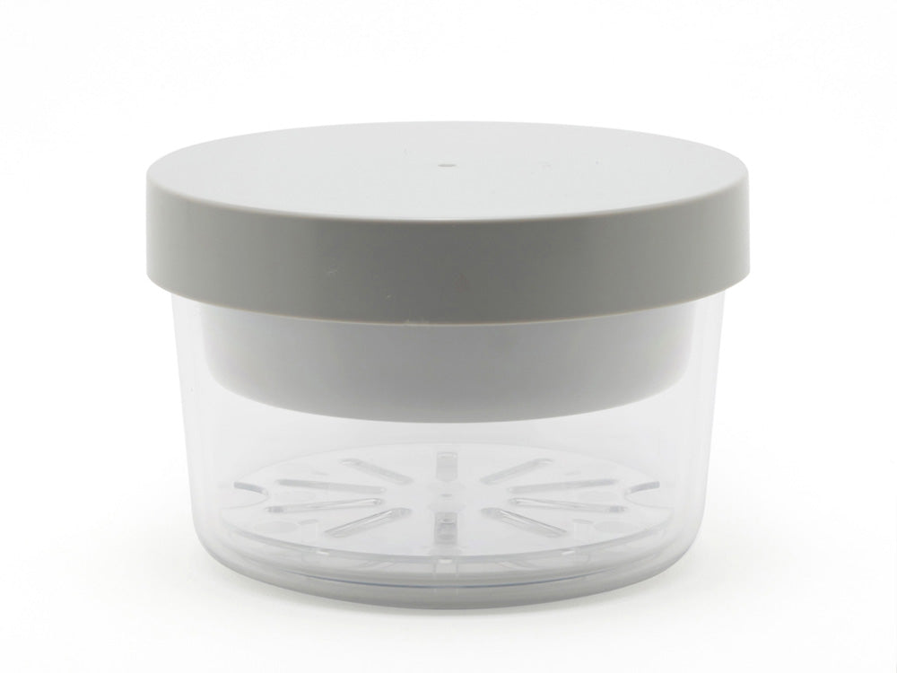 ジェルクールroundランチボックスの蓋が保冷剤となるプラスチック製円筒形容器