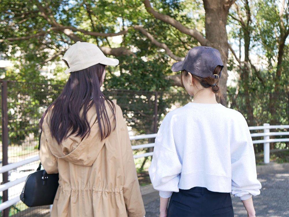 shesay（シセイ）の爽やかなリネンキャップ。麻100％の素材でサラッと被れるデザインと調整ベルトが特徴