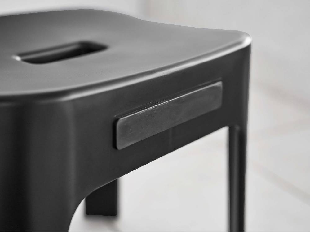 銀色のプラスチック製マグネット風呂イス SH25