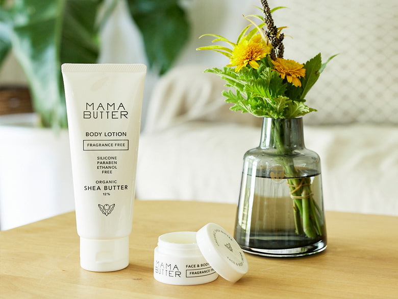 ママバターのラベンダー＆オレンジ香るシャンプー、トリートメント、無香料ボディソープ、ボディローションのボトルが揃ったセット