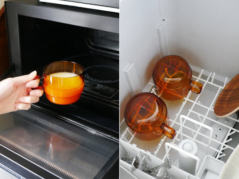 オレンジや調理器具とともにキッチンで使用されているハリオの耐熱ガラスコールドブリューピッチャーとスタックマグのセット