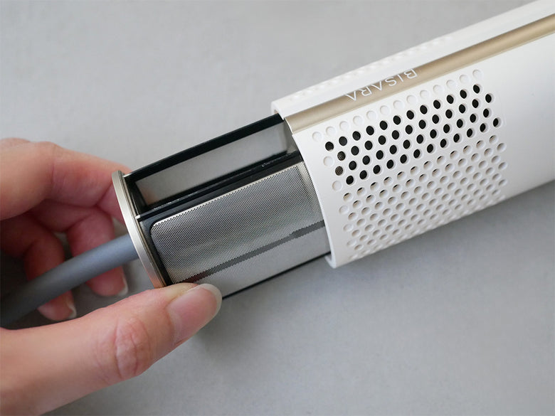 クワッズのシルバー色でスタイリッシュな熱に頼らない速乾スティックドライヤー本体