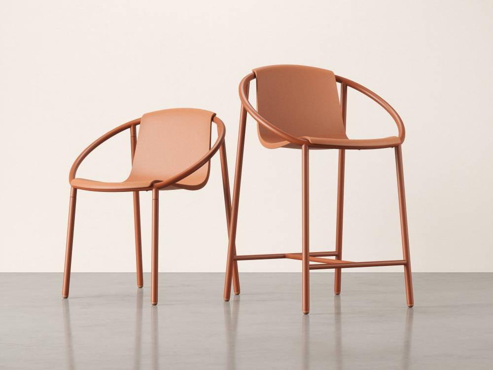 Umbra/アンブラのリンゴカウンタースツールのスタイリッシュなデザイン写真。スチールとポリプロピレンを使用したモダンな椅子。