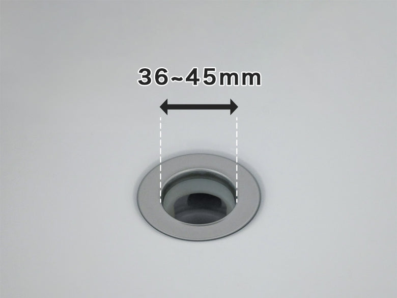 ヒューバス【HUBATH】の白色洗面台用ヘアーキャッチャー。ステンレス製の排水口ネットとフェライトマグネット部が特徴的で、洗面台の排水口に簡単に取り付け可能です。